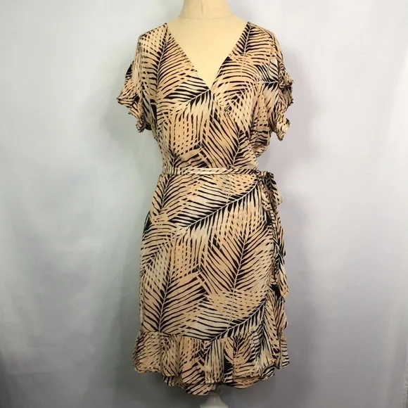 BILLABONG Short Sleeve Wrap Palms Print Mini Dress Size M - Picture 4 of 11